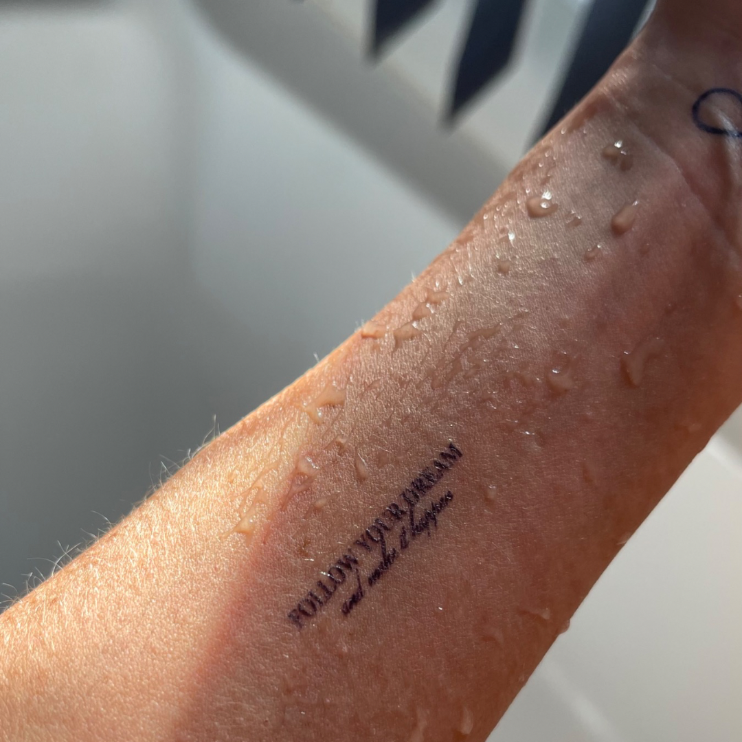 Il tatuaggio temporaneo segue il tuo sogno