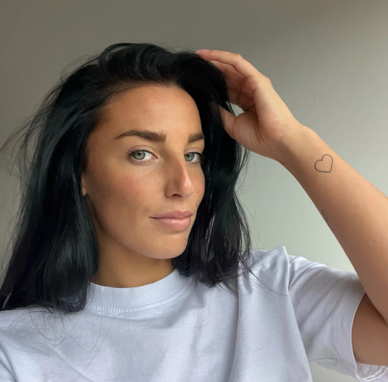 Tatuaggio d'amore: significato, stili e ispirazione per il tuo tatuaggio perfetto