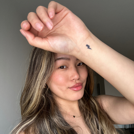 Fulmine tatuaggio temporaneo