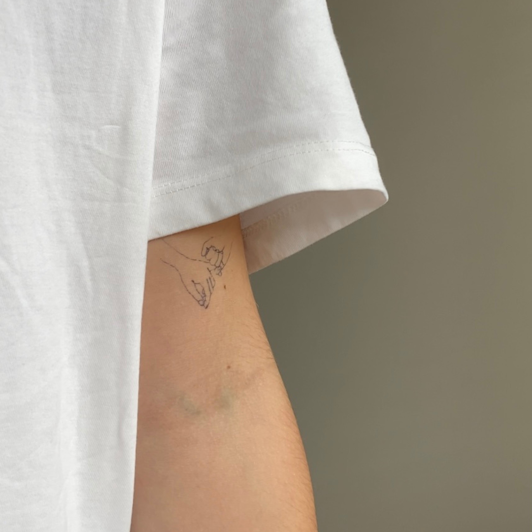 Promessa di mignolo tatuaggio temporaneo