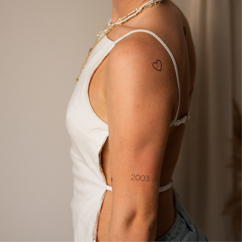 Tatuaggio con data di nascita
