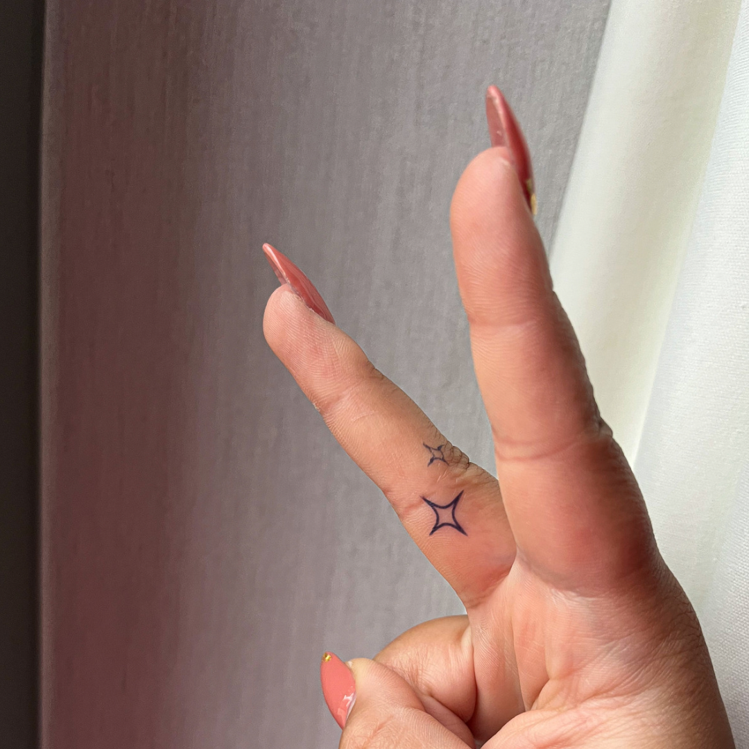 Scintillio del tatuaggio temporaneo