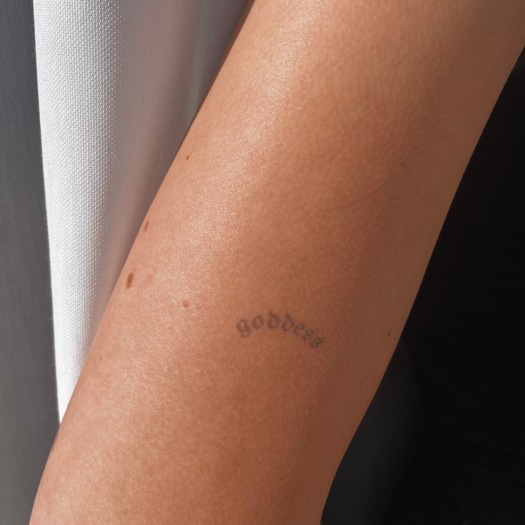 Dea del tatuaggio temporaneo