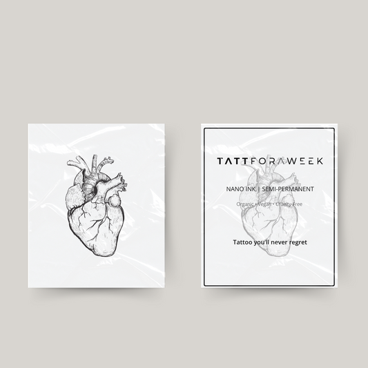 Cuore organico del tatuaggio temporaneo
