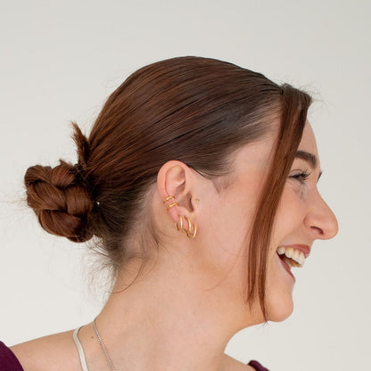 Ear stack met gouden ear cuff en nep oorringen