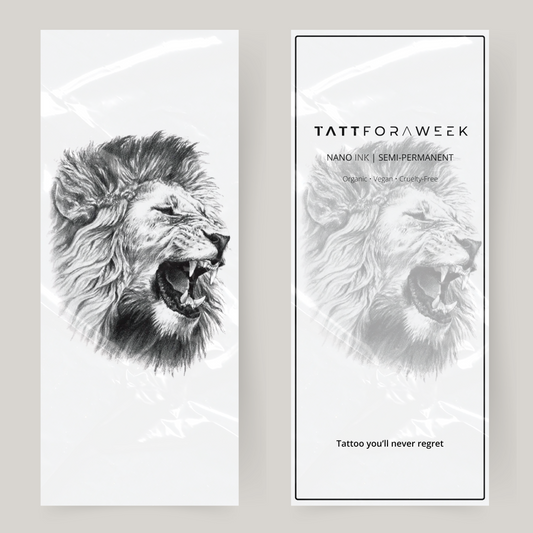 Grande tatuaggio finto leone ruggente